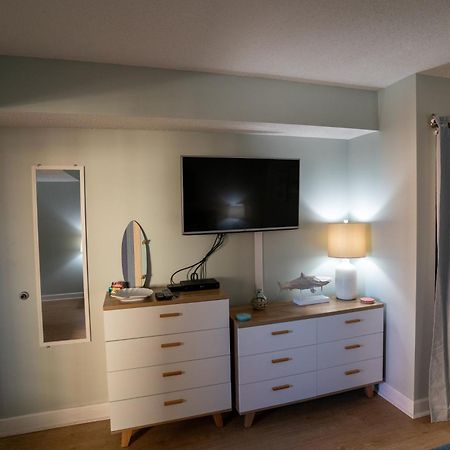 Oceanview Condo With Pool, Hot Tub, Balcony, Right On The Beach Myrtle Beach Exterior photo