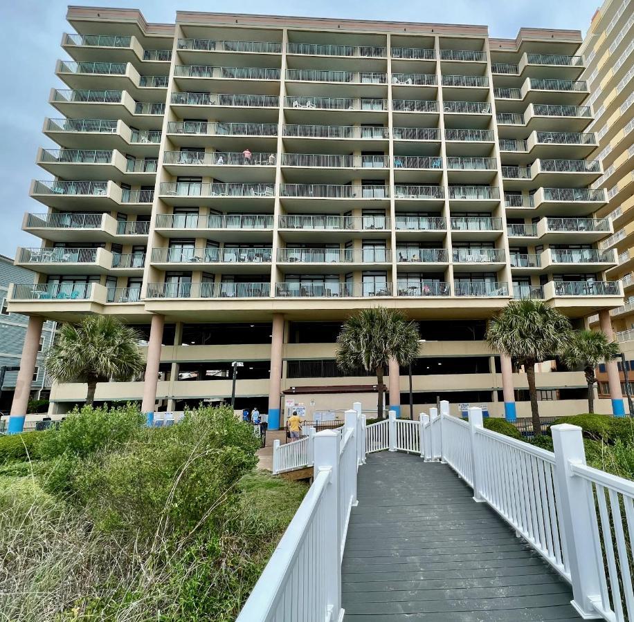 Oceanview Condo With Pool, Hot Tub, Balcony, Right On The Beach Myrtle Beach Exterior photo