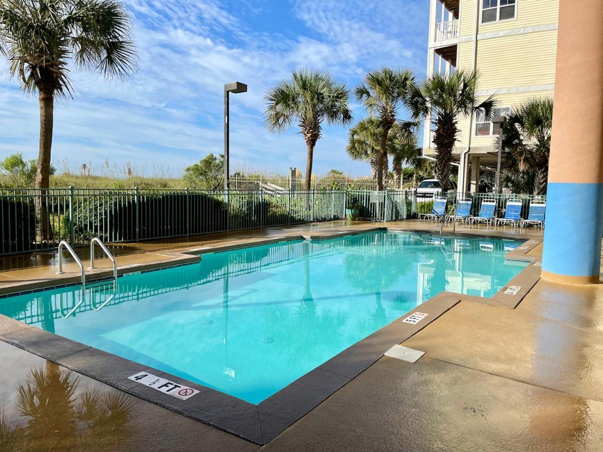 Oceanview Condo With Pool, Hot Tub, Balcony, Right On The Beach Myrtle Beach Exterior photo