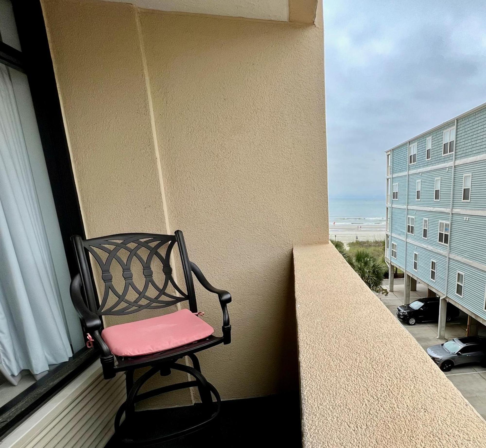 Oceanview Condo With Pool, Hot Tub, Balcony, Right On The Beach Myrtle Beach Exterior photo
