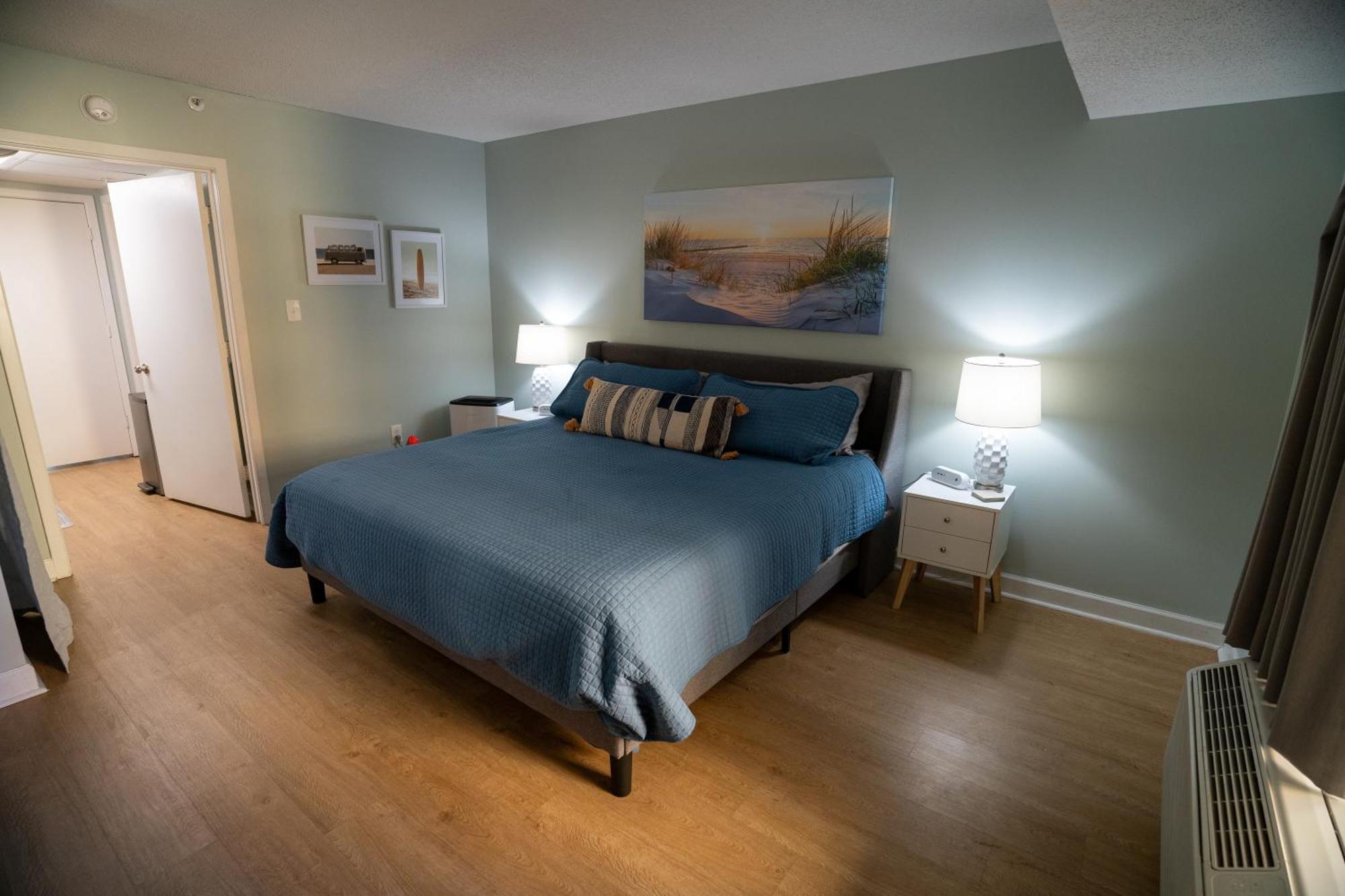 Oceanview Condo With Pool, Hot Tub, Balcony, Right On The Beach Myrtle Beach Exterior photo